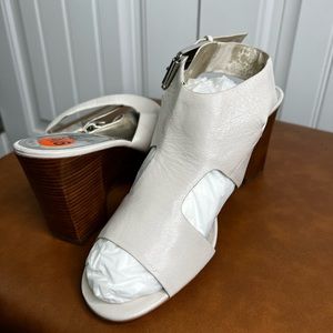 Michael Kors Leather Sandals Sz 8.5